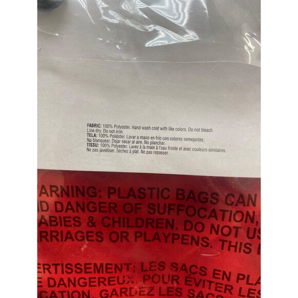 Red Polyester Cape For Kids & Adults Costume Accessory 30 Inches - Picture 4 of 4